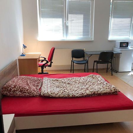 Moonstreet Apartments Bratislava Esterno foto