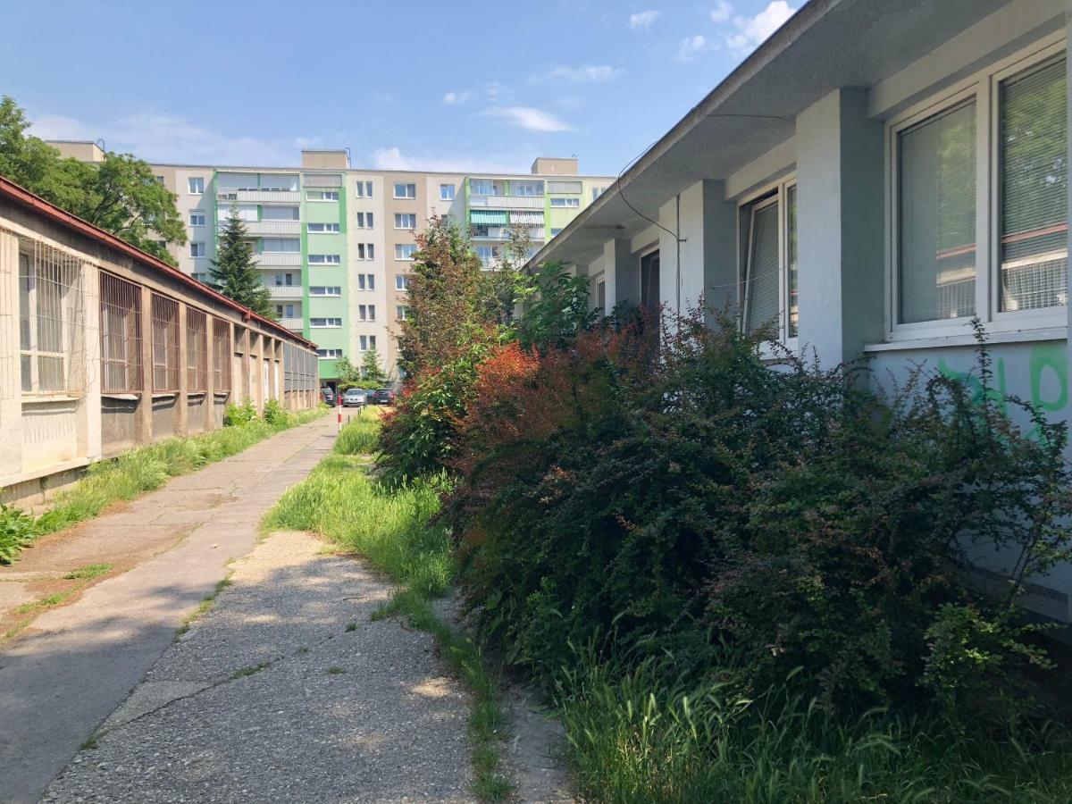 Moonstreet Apartments Bratislava Esterno foto